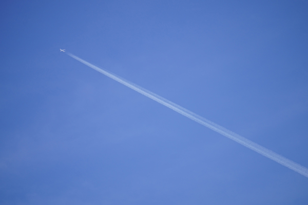 写真：飛行機雲